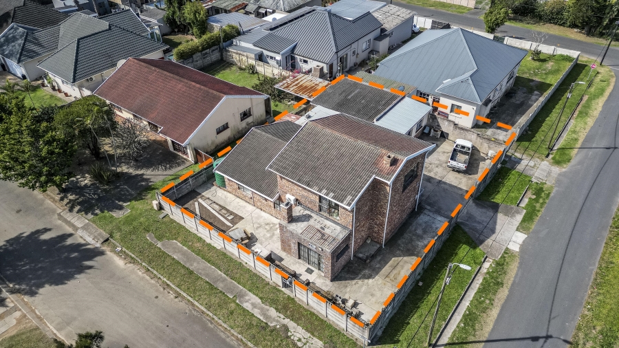 4 Bedroom Property for Sale in Cambridge West Eastern Cape
